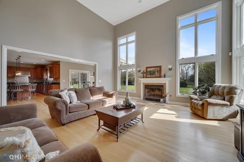 41 W555 Silvana Dr, Elgin, IL 60124 photo 2