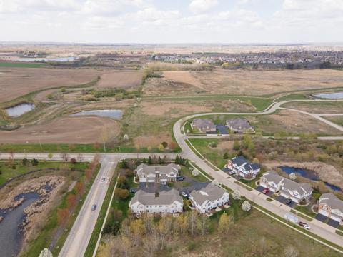 2645 Williamsburg Dr, Algonquin, IL 60102 photo 25