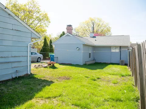 709 13th St, Peru, IL 61354 photo 8