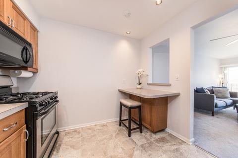 5400 Carriageway Dr #304, Rolling Meadows, IL 60008 photo 10