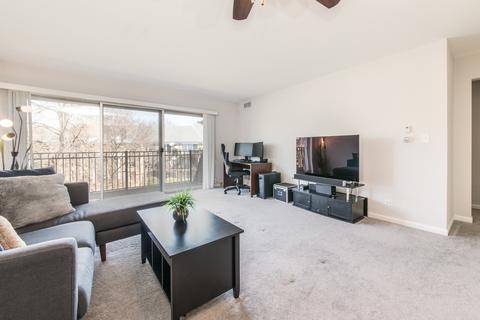 5400 Carriageway Dr #304, Rolling Meadows, IL 60008 photo 6