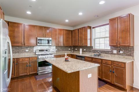 2100 Edgartown Ln, Hoffman Estates, IL 60192 photo 8