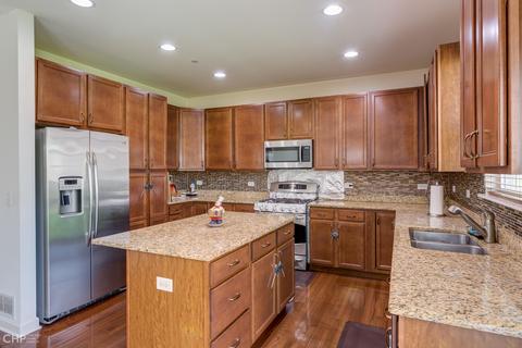 2100 Edgartown Ln, Hoffman Estates, IL 60192 photo 7