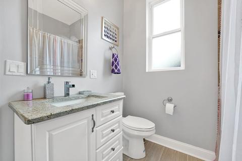 422 E 49th St, Chicago, IL 60615 photo 20