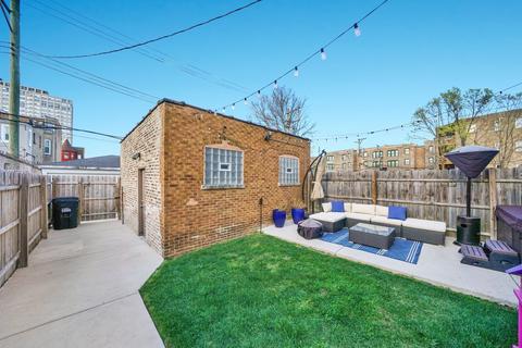 422 E 49th St, Chicago, IL 60615 photo 5