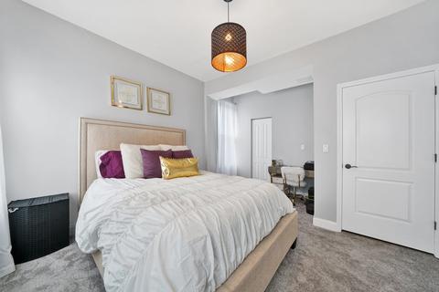 422 E 49th St, Chicago, IL 60615 photo 21
