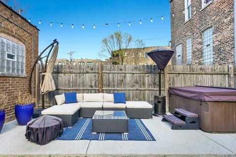 422 E 49th St, Chicago, IL 60615 photo 4