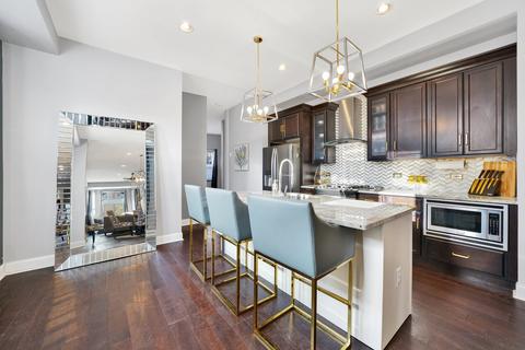 422 E 49th St, Chicago, IL 60615 photo 6