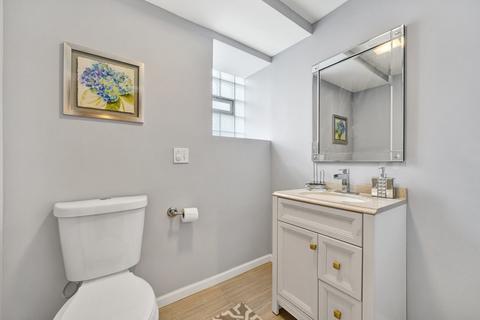 422 E 49th St, Chicago, IL 60615 photo 23