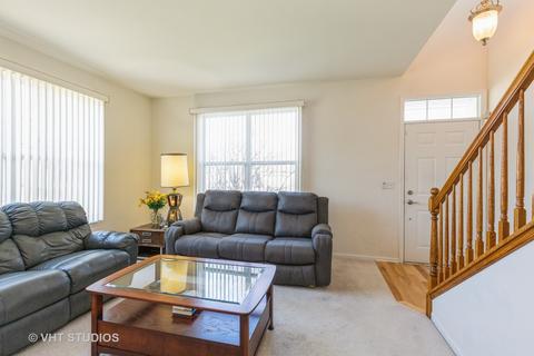 340 Tracy Ln, Elgin, IL 60124 photo 5