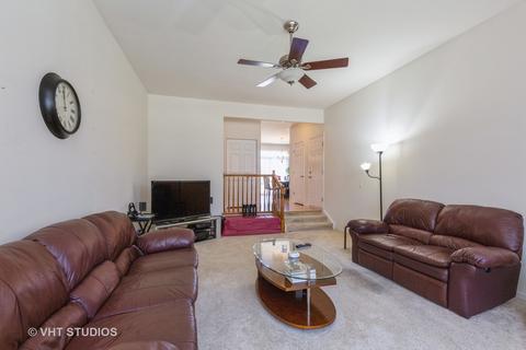340 Tracy Ln, Elgin, IL 60124 photo 16