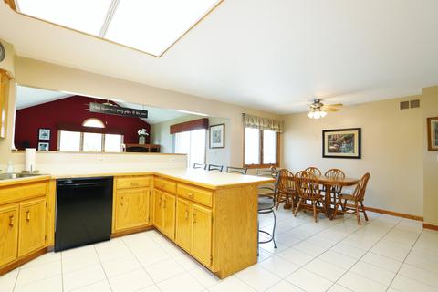826 S Edgewater Dr, Morris, IL 60450 photo 14
