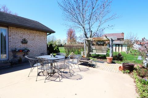 826 S Edgewater Dr, Morris, IL 60450 photo 4
