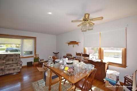 2210 Lowry St, Aurora, IL 60506 photo 5