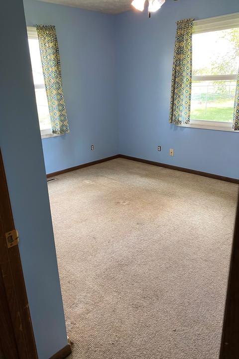 127 Clark St, Chenoa, IL 61726 photo 5