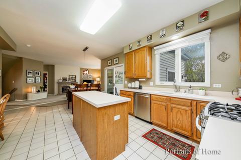 2 Rochester Ct, Algonquin, IL 60102 photo 11
