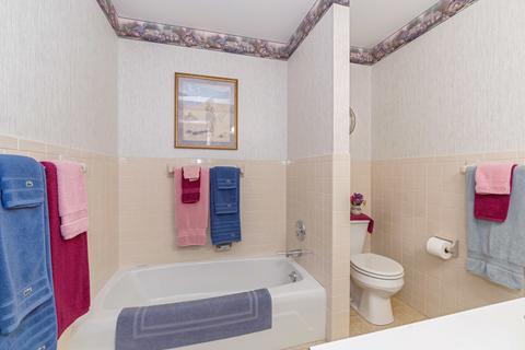 502 Centennial Ave, Normal, IL 61761 photo 17