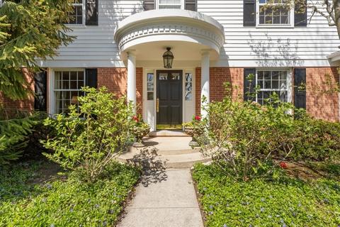 68 Thomas Pl, Lake Forest, IL 60045 photo 2