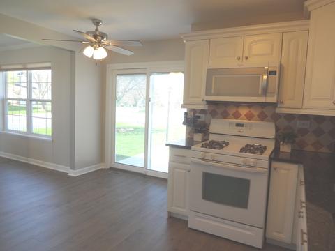 1386 Newcastle Ln, Bartlett, IL 60103 photo 8