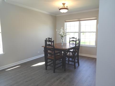 1386 Newcastle Ln, Bartlett, IL 60103 photo 5