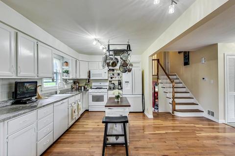 122 S Deerpath Rd, Barrington, IL 60010 photo 12