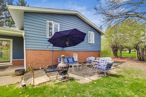 122 S Deerpath Rd, Barrington, IL 60010 photo 3