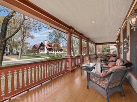 303 N Gary Ave, Wheaton, IL 60187 photo 3