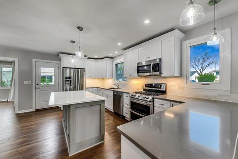440 E Adams St, Elmhurst, IL 60126 photo 5