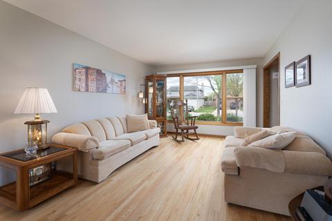 734 Eastchester Rd, Wheeling, IL 60090 photo 12