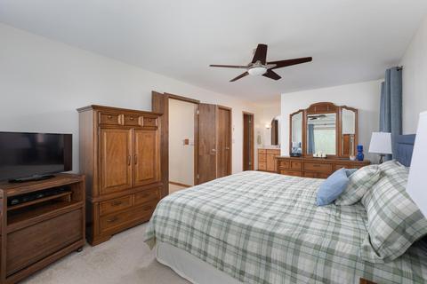 734 Eastchester Rd, Wheeling, IL 60090 photo 16