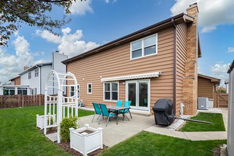 734 Eastchester Rd, Wheeling, IL 60090 photo 2
