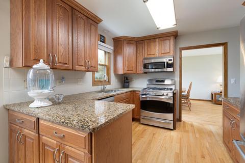 734 Eastchester Rd, Wheeling, IL 60090 photo 8
