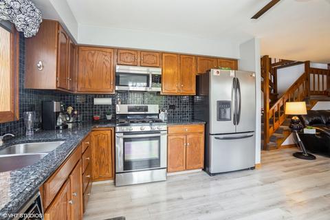 1326 N Saddle Row, Addison, IL 60101 photo 4