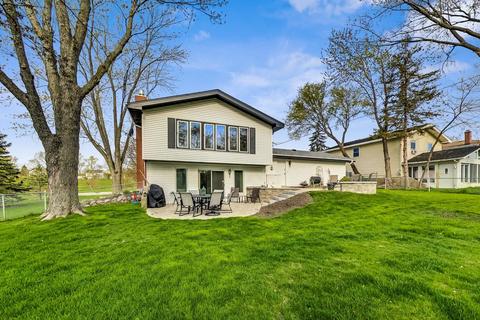1925 Oakdale Rd, Hoffman Estates, IL 60169 photo 3