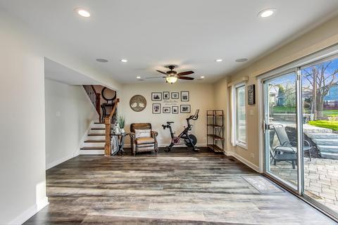 1925 Oakdale Rd, Hoffman Estates, IL 60169 photo 25