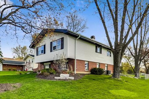 1925 Oakdale Rd, Hoffman Estates, IL 60169 photo 2