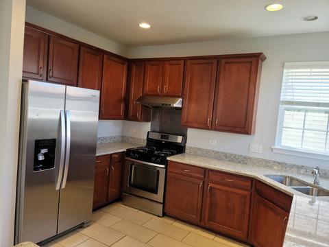 2122 W Silverleaf Ln, Addison, IL 60101 photo 9