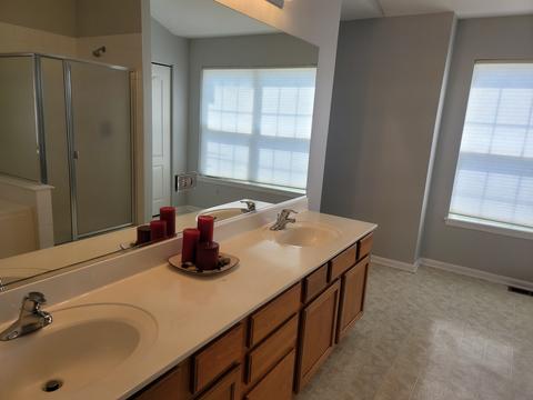 2122 W Silverleaf Ln, Addison, IL 60101 photo 32