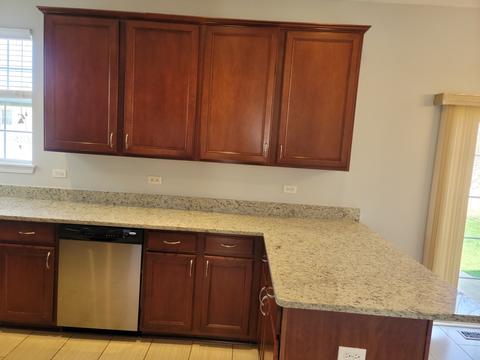 2122 W Silverleaf Ln, Addison, IL 60101 photo 8