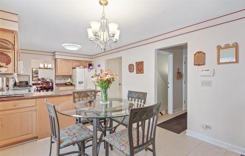 815 Waverly Dr, Elgin, IL 60120 photo 28
