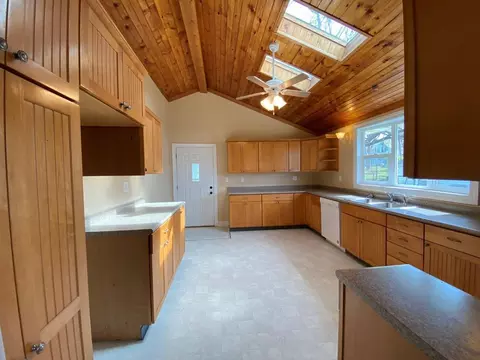 311 E Scott St, Odell, IL 60460 photo 11