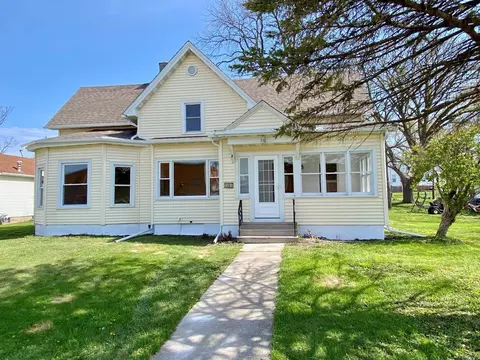 311 E Scott St, Odell, IL 60460 photo 1