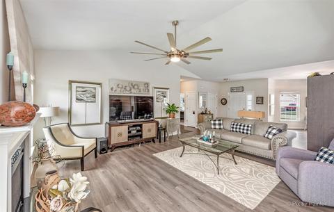 433 E Dekalb Dr, Maple Park, IL 60151 photo 6
