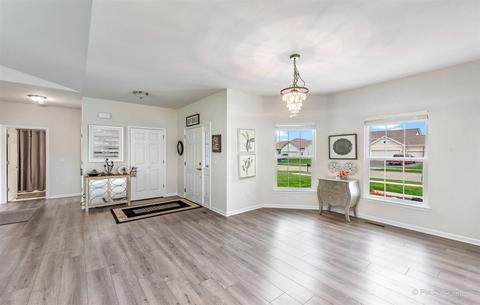 433 E Dekalb Dr, Maple Park, IL 60151 photo 17