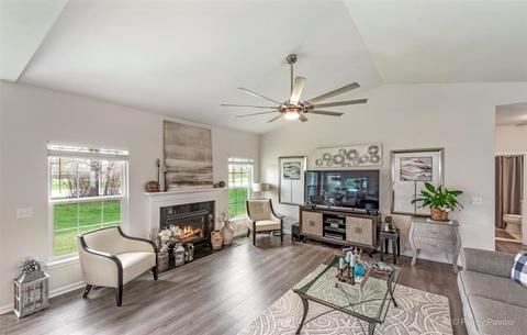 433 E Dekalb Dr, Maple Park, IL 60151 photo 13
