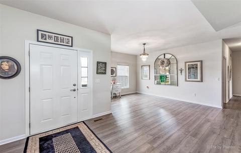 433 E Dekalb Dr, Maple Park, IL 60151 photo 4