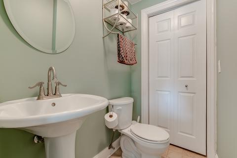 2411 Bittersweet Ave, Holiday Hills, IL 60051 photo 17