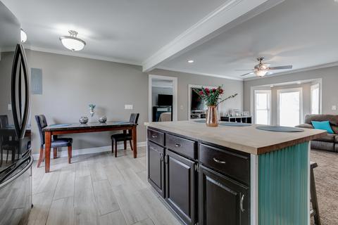 2411 Bittersweet Ave, Holiday Hills, IL 60051 photo 14