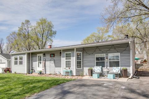 2411 Bittersweet Ave, Holiday Hills, IL 60051 photo 2