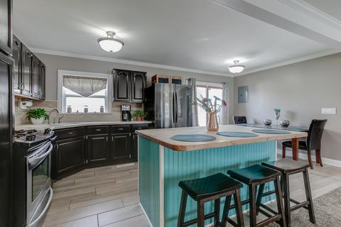 2411 Bittersweet Ave, Holiday Hills, IL 60051 photo 12